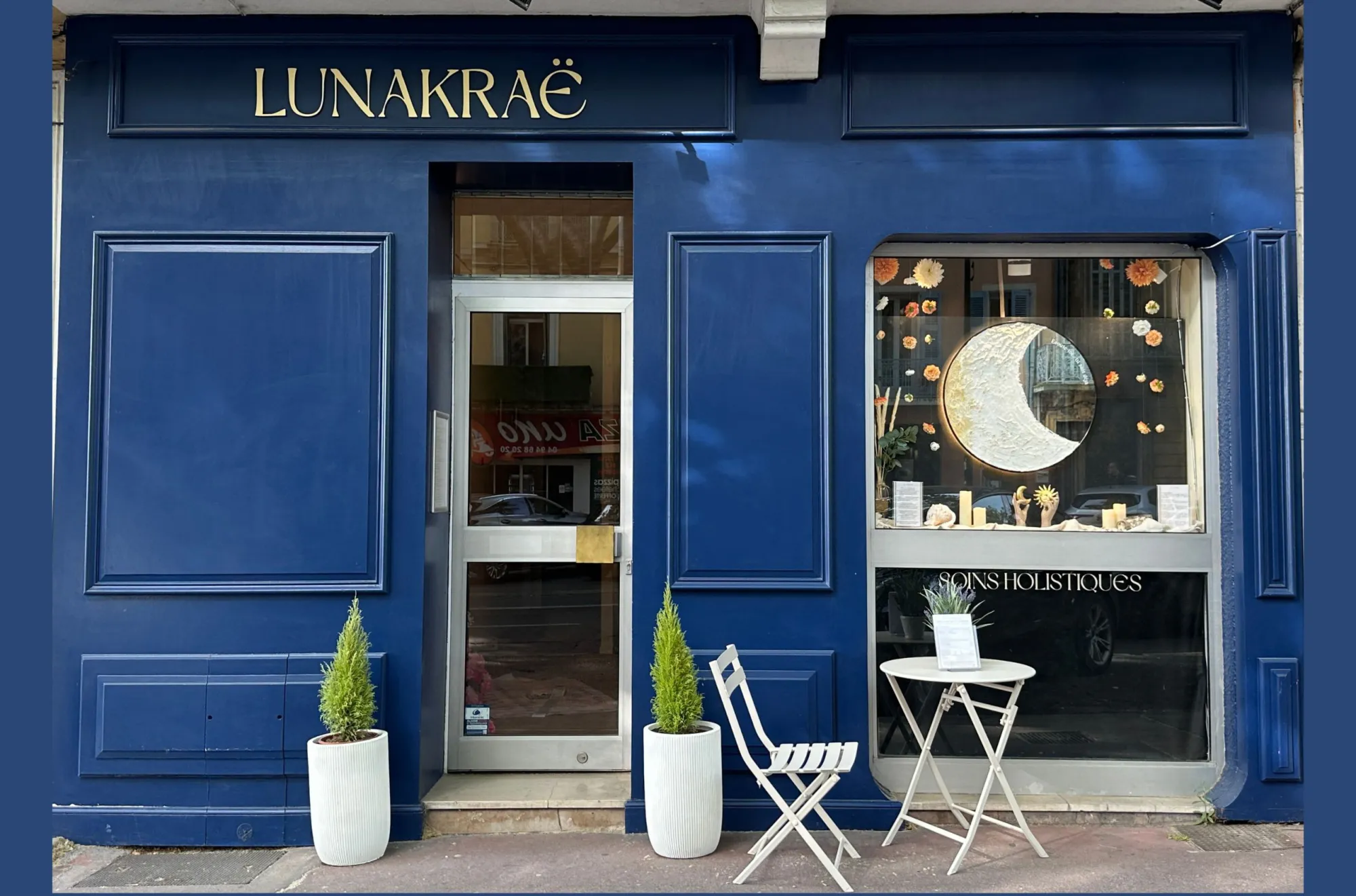 La devanture de l’institut Lunakraë, 19 avenue Lazare Carnot à Draguignan